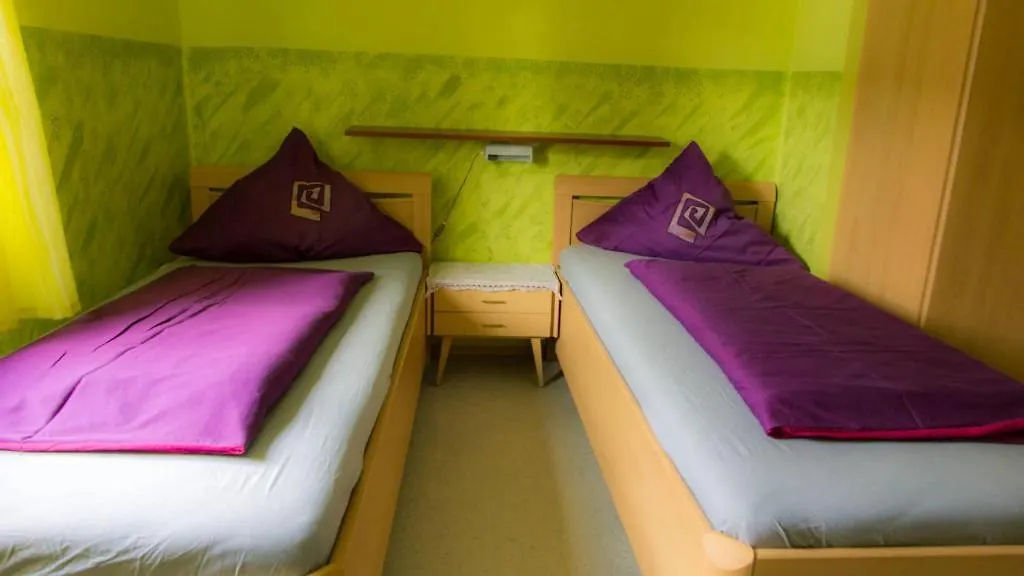 Inn Gasthof Zur Eiche Hotel Karlsfeld