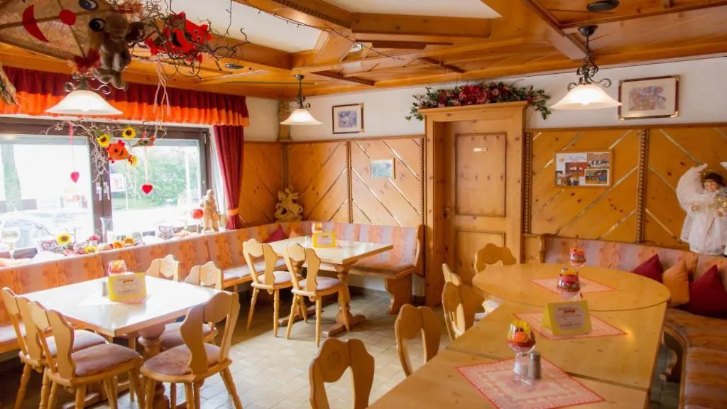 Gasthof Zur Eiche Hotel Karlsfeld Germany
